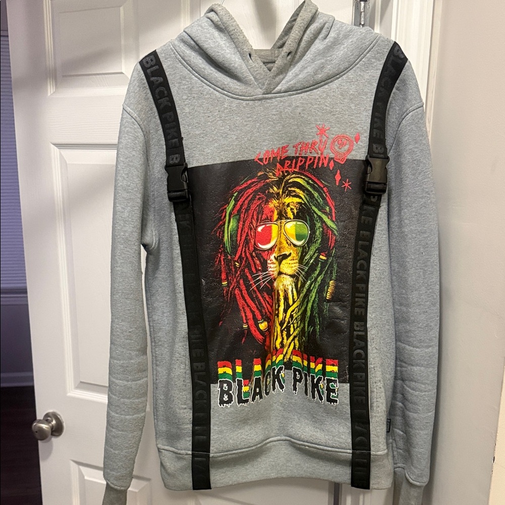 Men's Gray Crewneck Hoodie with Colorful Rasta Lion Graphic
